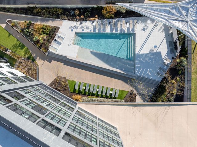 800 Embassy DR 236, Austin, TX 78702