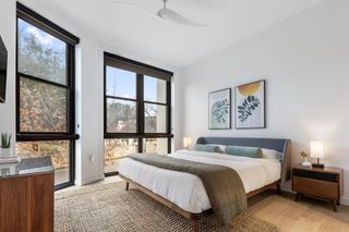 800 Embassy DR 236, Austin, TX 78702