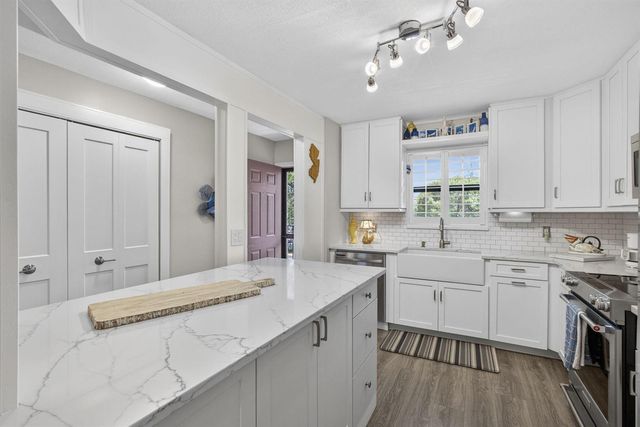 327 Southwind Drive 203, North Palm Beach, FL 33408