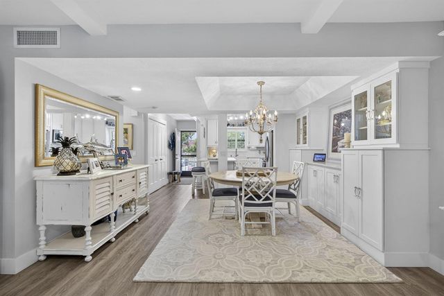 327 Southwind Drive 203, North Palm Beach, FL 33408