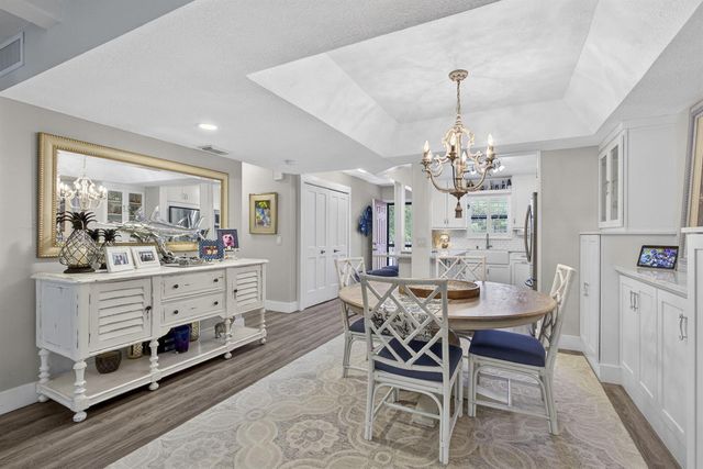 327 Southwind Drive 203, North Palm Beach, FL 33408