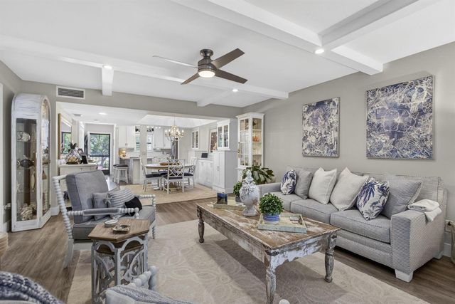 327 Southwind Drive 203, North Palm Beach, FL 33408