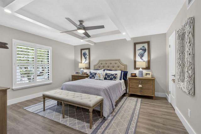 327 Southwind Drive 203, North Palm Beach, FL 33408