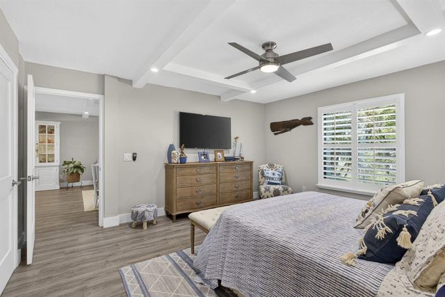 327 Southwind Drive 203, North Palm Beach, FL 33408