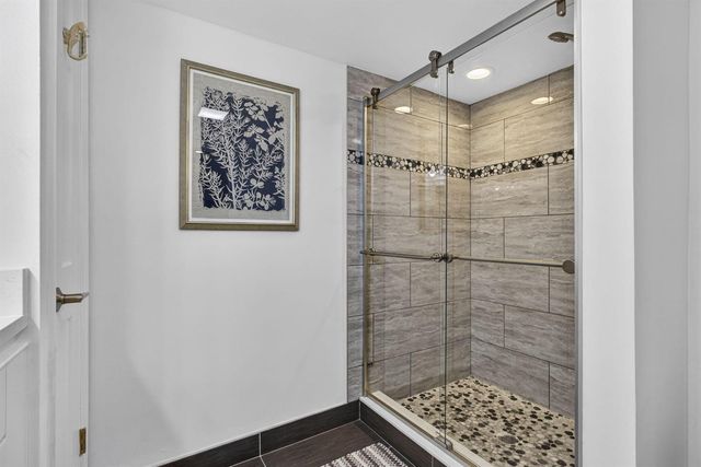 327 Southwind Drive 203, North Palm Beach, FL 33408