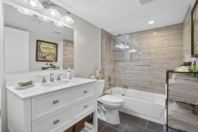 327 Southwind Drive 203, North Palm Beach, FL 33408