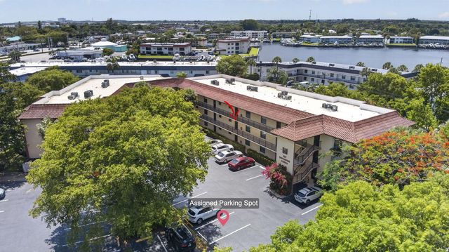 327 Southwind Drive 203, North Palm Beach, FL 33408