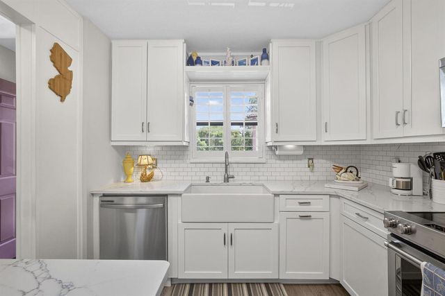 327 Southwind Drive 203, North Palm Beach, FL 33408