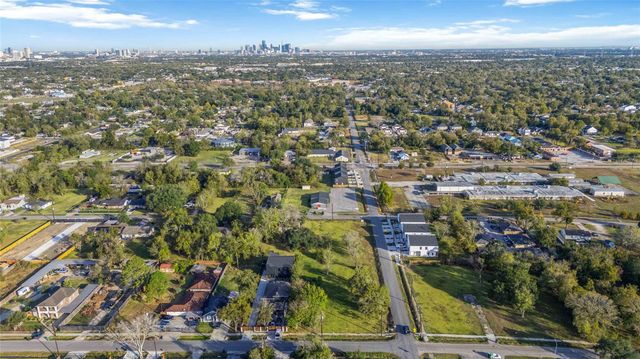 4932 Carmen Street, Houston, TX 77033
