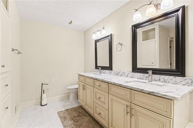 910 Windsor Trl, Roswell, GA 30076