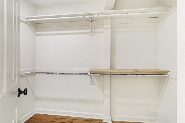 910 Windsor Trl, Roswell, GA 30076