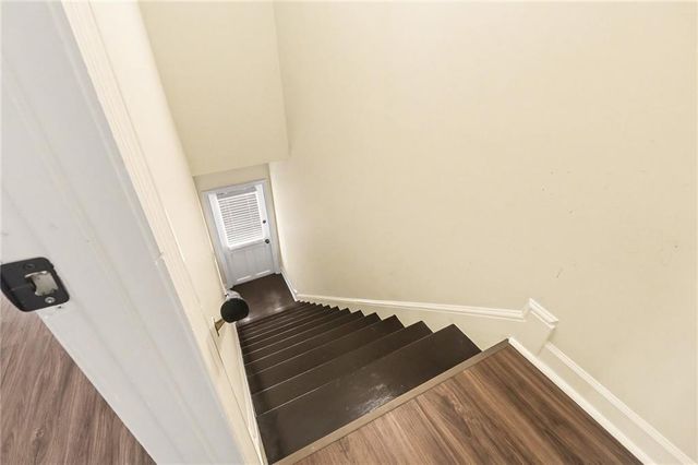 910 Windsor Trl, Roswell, GA 30076