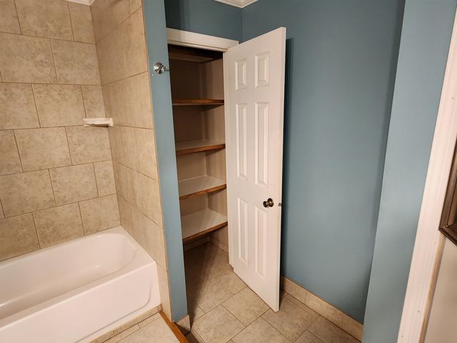 306 N Washington St, Belle Plaine, KS 67013