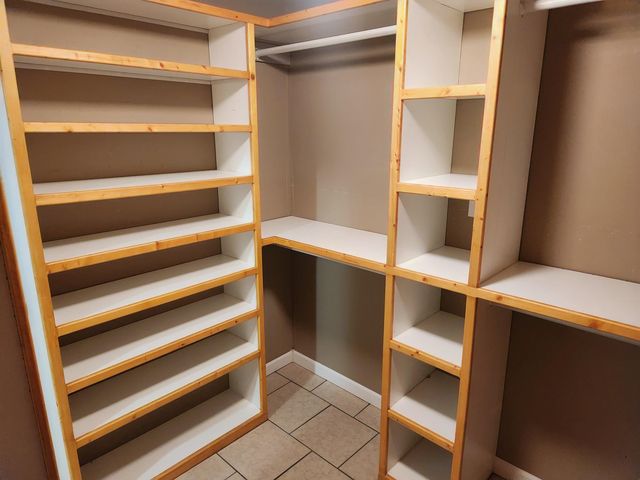 306 N Washington St, Belle Plaine, KS 67013