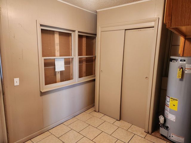 306 N Washington St, Belle Plaine, KS 67013