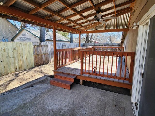 306 N Washington St, Belle Plaine, KS 67013