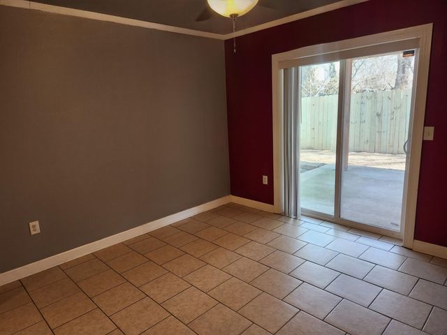 306 N Washington St, Belle Plaine, KS 67013