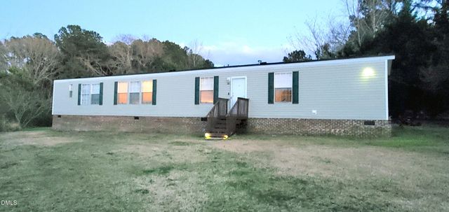 52 Go Cart Road, Four Oaks, NC 27524