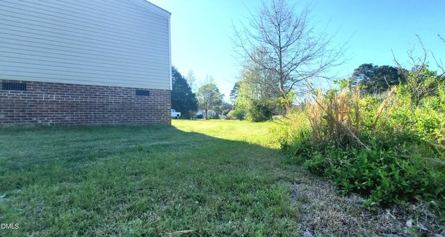 52 Go Cart Road, Four Oaks, NC 27524