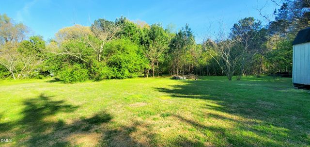 52 Go Cart Road, Four Oaks, NC 27524