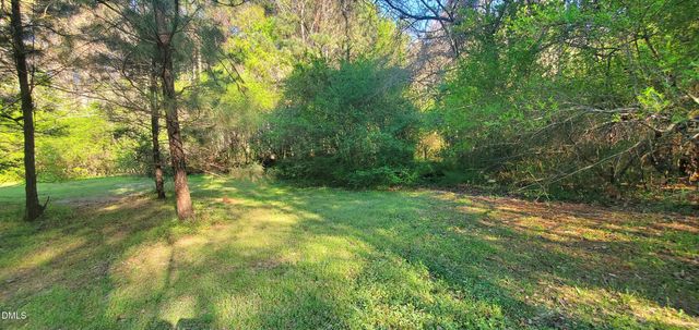 52 Go Cart Road, Four Oaks, NC 27524