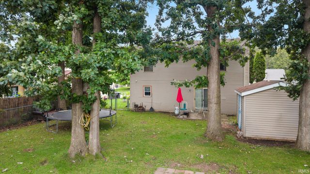 6610 Owl Tree Place, Fort Wayne, IN 46825