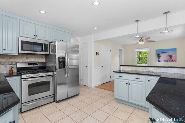 10 Leann Drive, Norwalk, CT 06851