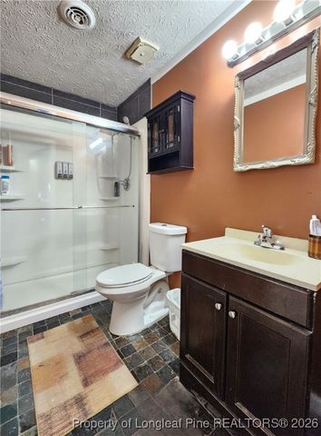 6804 Timbercroft Lane, Fayetteville, NC 28314