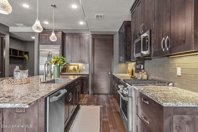 1595 W Bellerive LN, Coeur D'alene, ID 83814