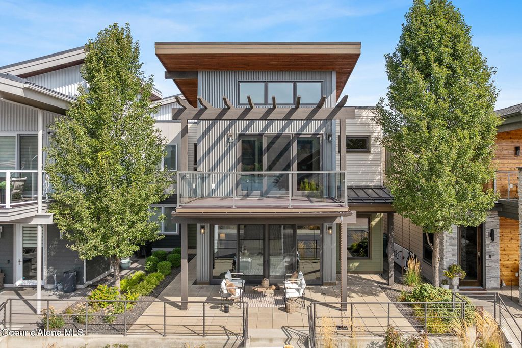 1595 W Bellerive LN, Coeur d'Alene, ID 83814