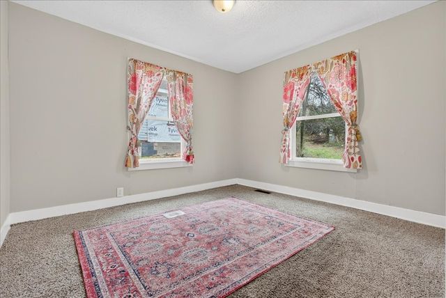 1226 Cedar St, Clarksville, TN 37040