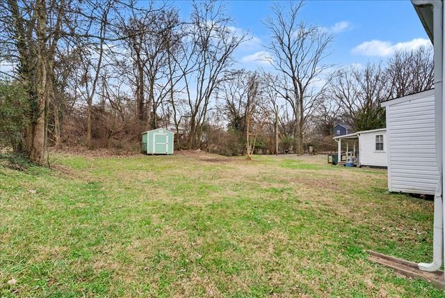 1226 Cedar St, Clarksville, TN 37040