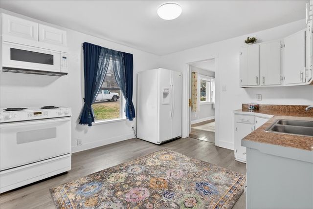 1226 Cedar St, Clarksville, TN 37040