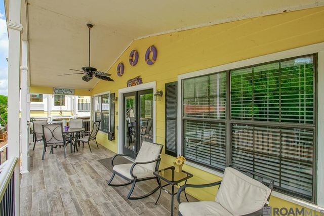 23022 Chene Blanc Ln, Maurepas, LA 70449