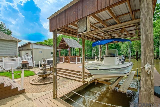 23022 Chene Blanc Ln, Maurepas, LA 70449