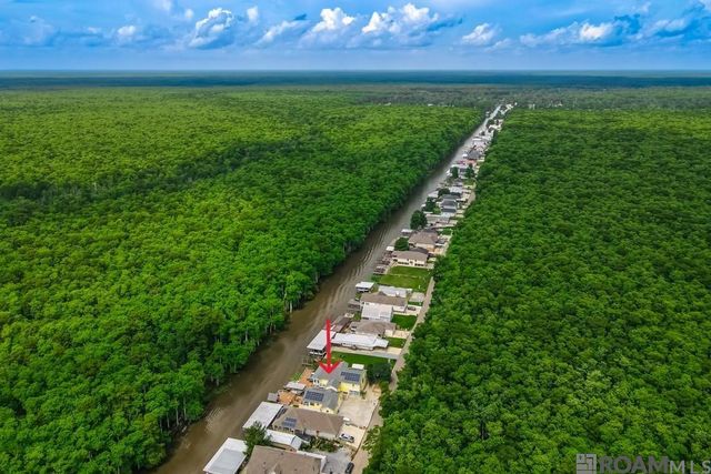 23022 Chene Blanc Ln, Maurepas, LA 70449