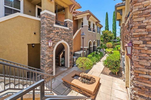 54 Via Sovana, Santee, CA 92071