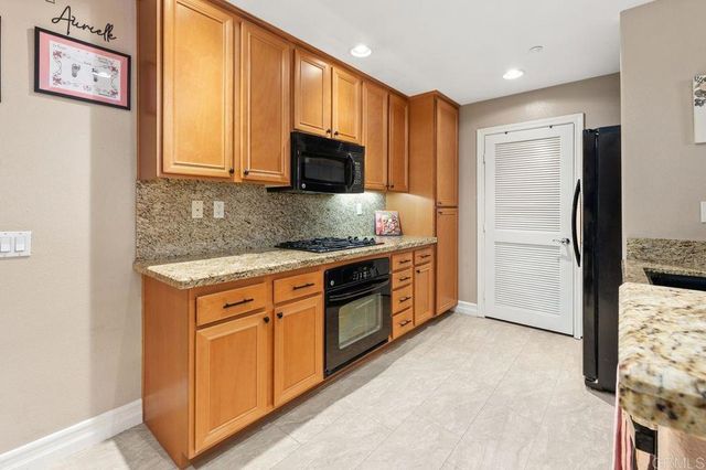 54 Via Sovana, Santee, CA 92071