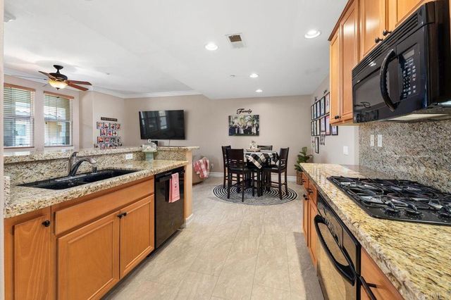 54 Via Sovana, Santee, CA 92071