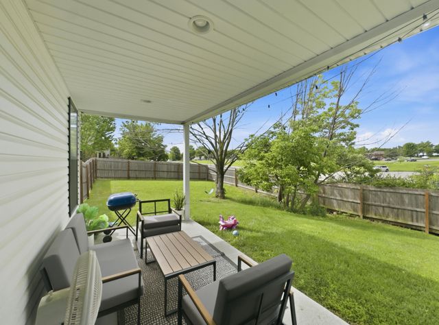 3201 CRESTWOOD LN, Columbia, MO 65203