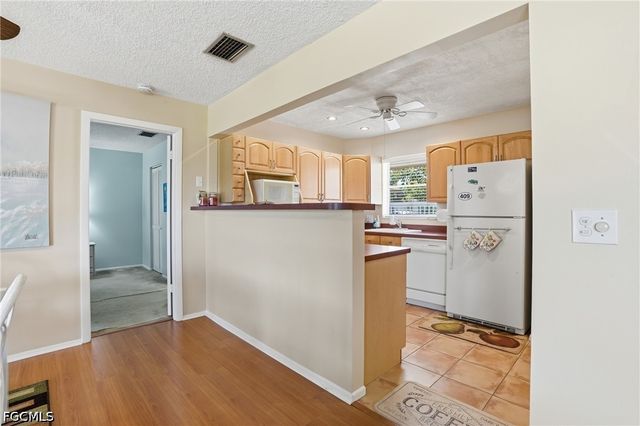 4289 Island CIR 1, Fort Myers, FL 33919