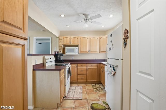 4289 Island CIR 1, Fort Myers, FL 33919