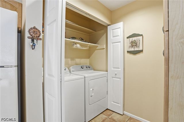 4289 Island CIR 1, Fort Myers, FL 33919