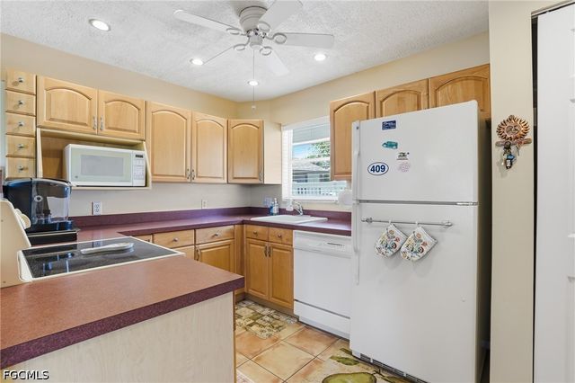 4289 Island CIR 1, Fort Myers, FL 33919