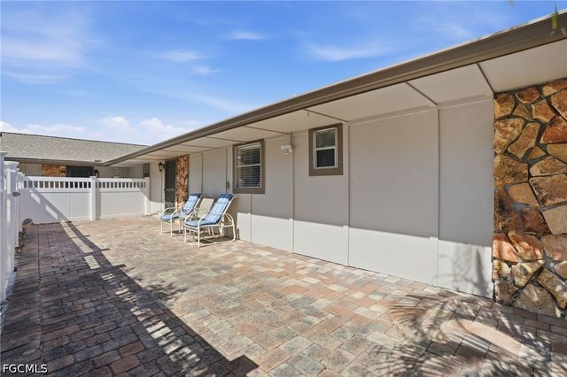 4289 Island CIR 1, Fort Myers, FL 33919