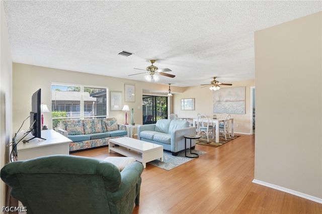 4289 Island CIR 1, Fort Myers, FL 33919