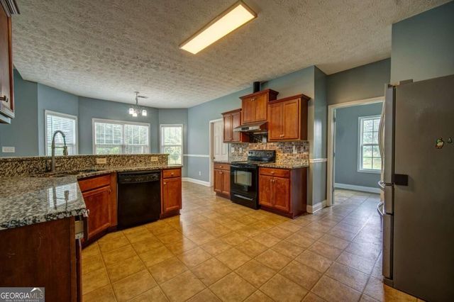 249 Hedgewood Drive, Hampton, GA 30228