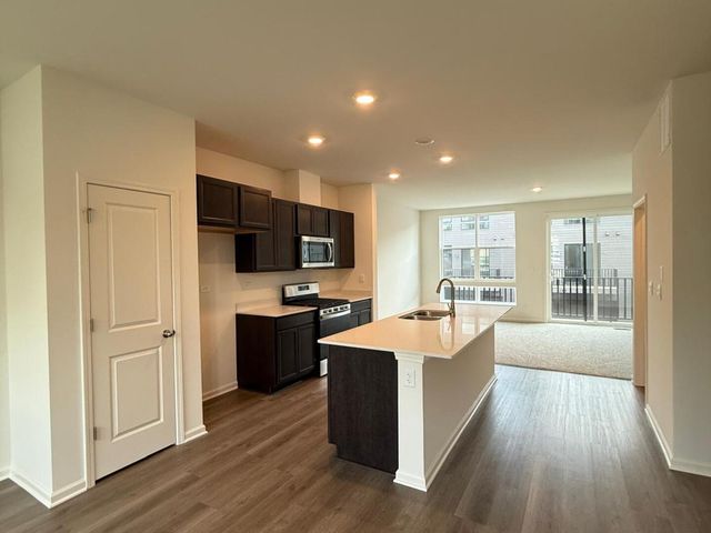 347 Summit Circle, Lombard, IL 60148