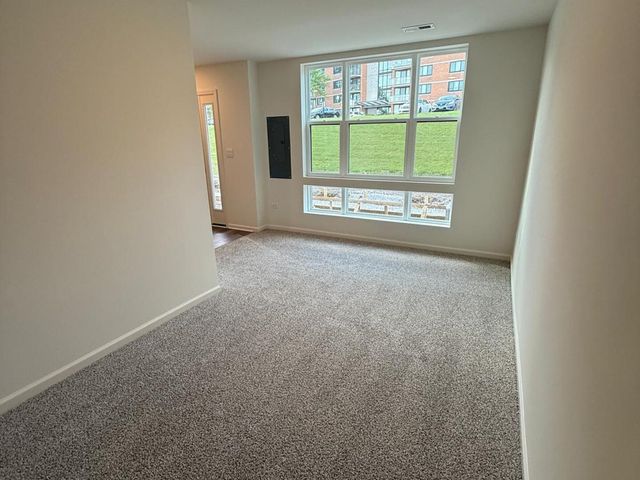 347 Summit Circle, Lombard, IL 60148