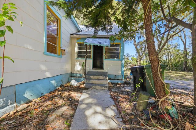 9 Masters Dr, St Augustine, FL 32084